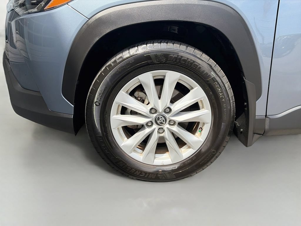 Used 2024 Toyota Corolla Cross LE FWD image 30