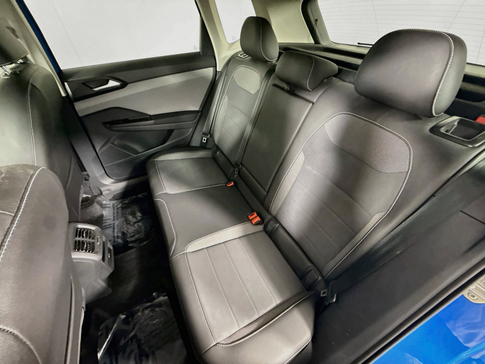 Certified 2023 Volkswagen Taos SE w/ Panoramic Sunroof Package AWD/4WD image 20