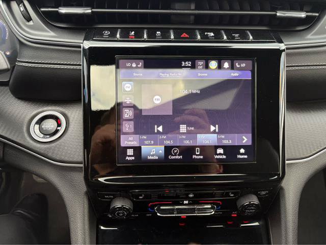 Used 2023 Jeep Grand Cherokee L Altitude AWD/4WD image 26