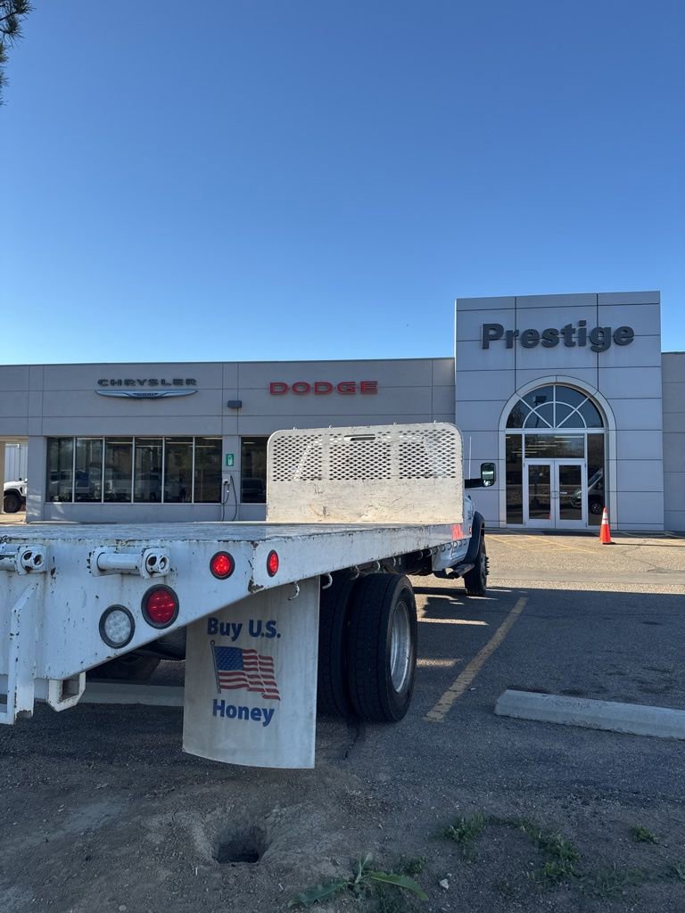 Used 2018 RAM 5500 Tradesman w/ Power & Remote Entry Group image 3