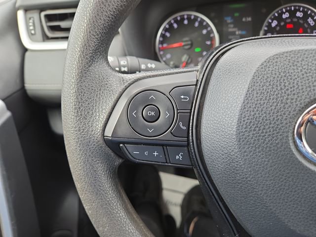 Used 2021 Toyota RAV4 XLE image 18