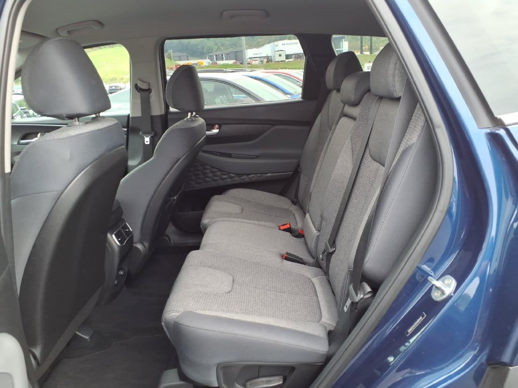 Used 2023 Hyundai Santa Fe SEL AWD/4WD image 14
