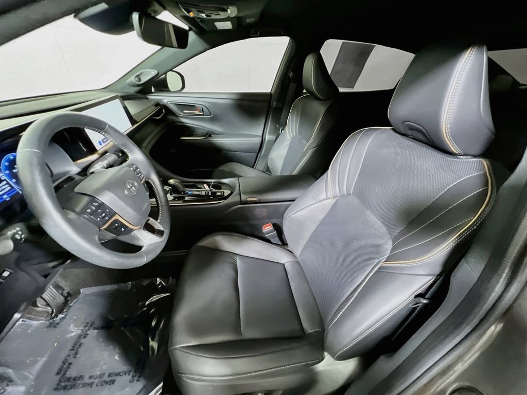 Certified 2024 Toyota Crown Platinum AWD/4WD image 18