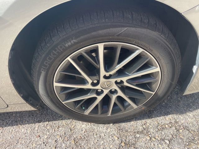 Used 2016 Lexus ES 350 w/ Premium Package w/Wood Trim FWD image 7