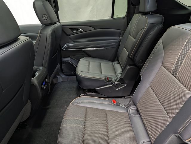 New 2026 Chevrolet Traverse High Country image 12