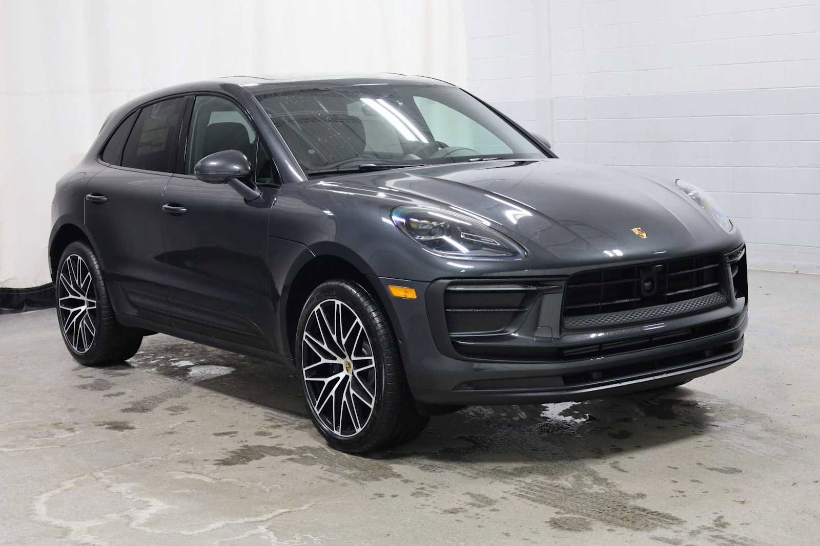 New 2026 Porsche Macan image 13