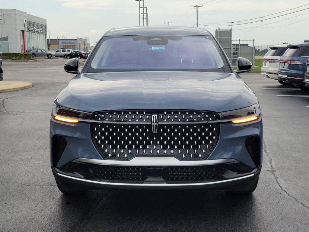 New 2026 Lincoln Nautilus Premier AWD/4WD image 2