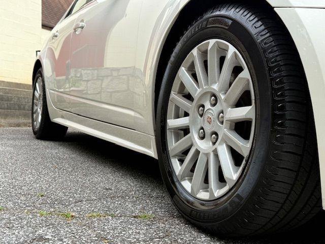 Used 2012 Cadillac CTS Luxury RWD image 27