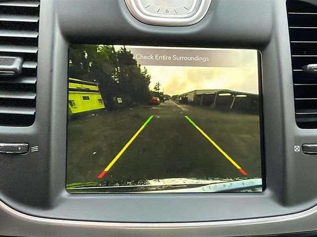 Used 2021 Chrysler 300 Touring RWD image 29