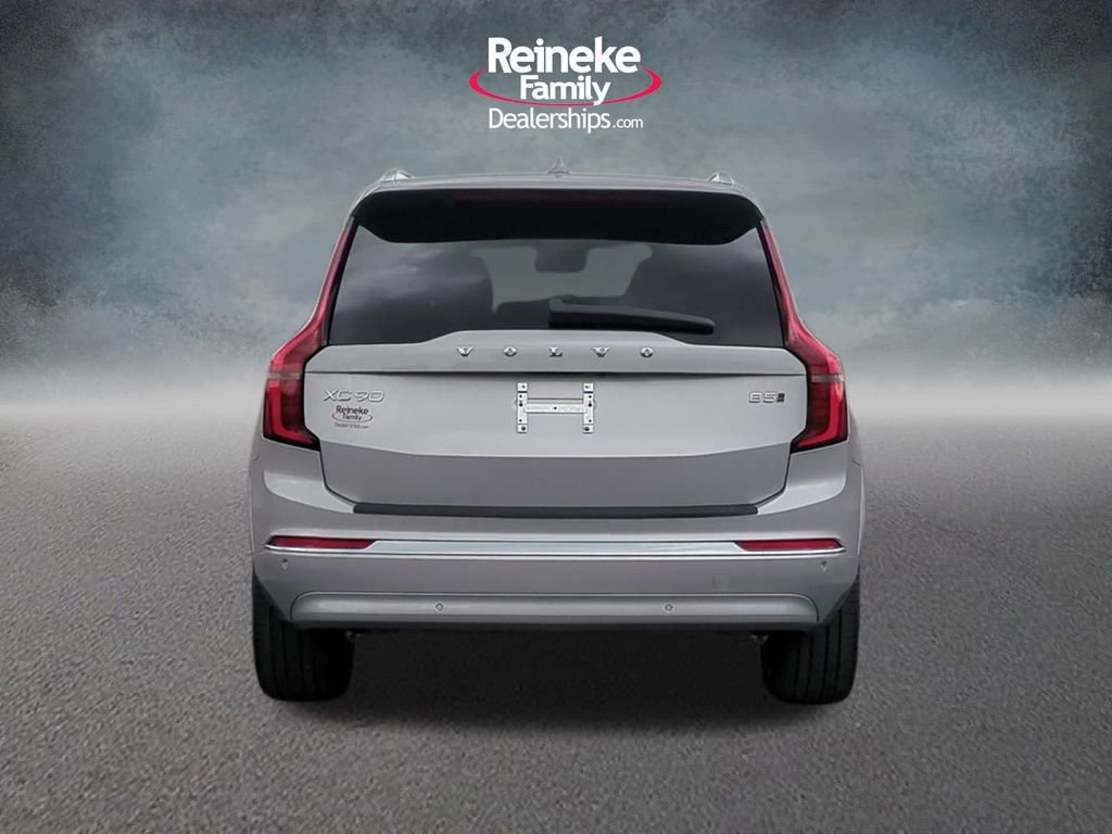 Used 2025 Volvo XC90 B5 Plus image 6