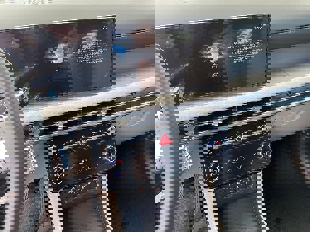 New 2026 Hyundai Tucson SEL w/ Tow & Go Package AWD/4WD image 15