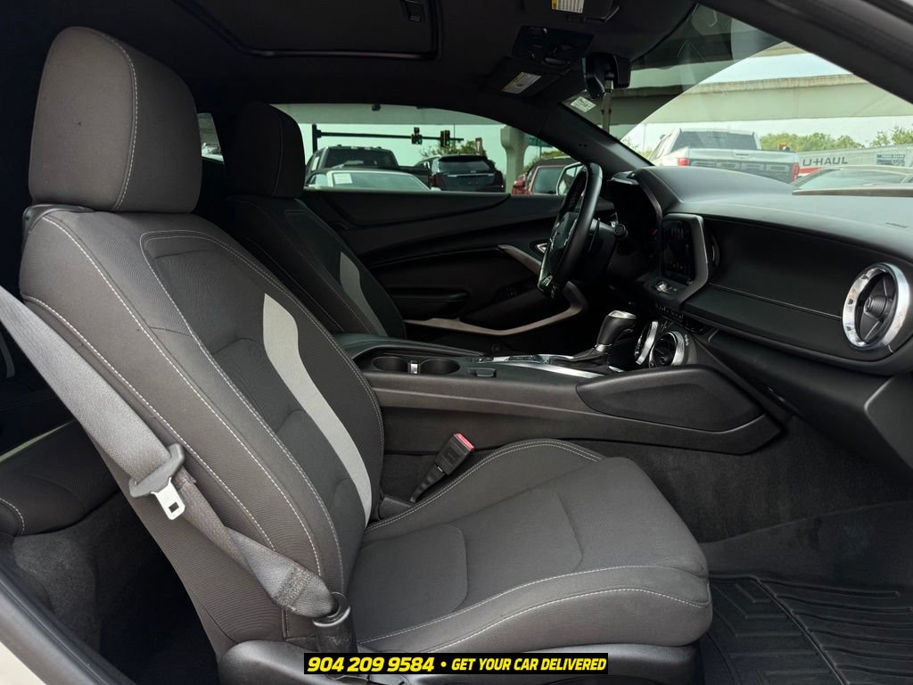 Used 2018 Chevrolet Camaro SS RWD image 33