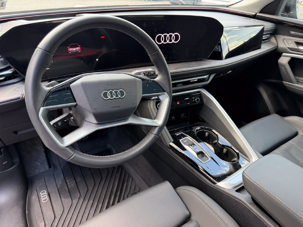 Used 2025 Audi Q5 Premium Plus w/ Premium Plus AWD/4WD image 18