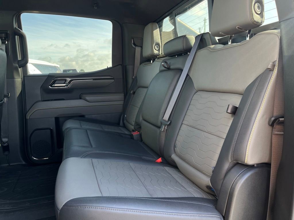 Used 2023 Chevrolet Silverado 1500 ZR2 AWD/4WD image 12