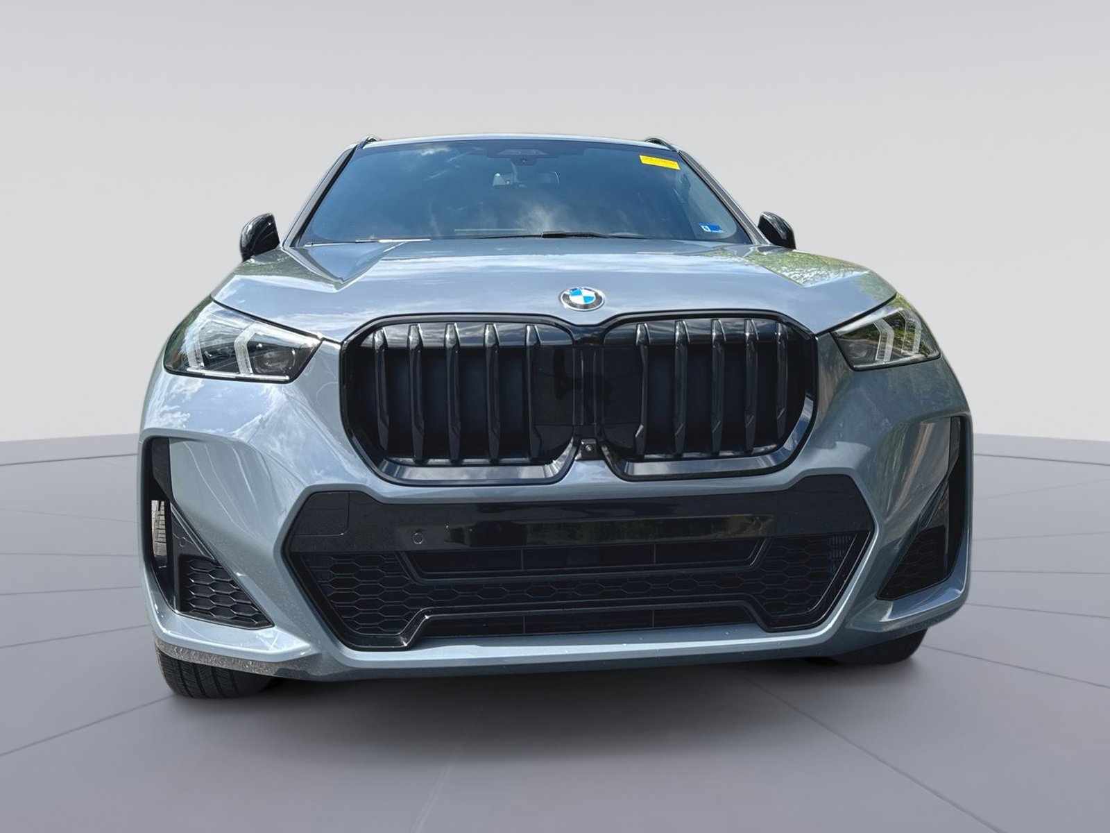 Used 2023 BMW X1 xDrive28i w/ Premium Package AWD/4WD image 4