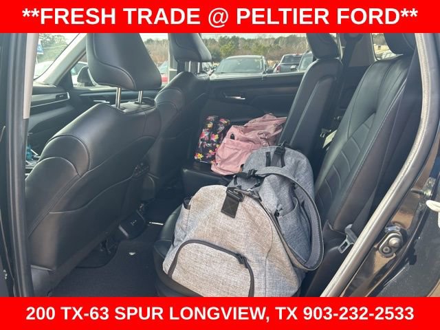 Used 2022 Toyota Highlander XLE image 8