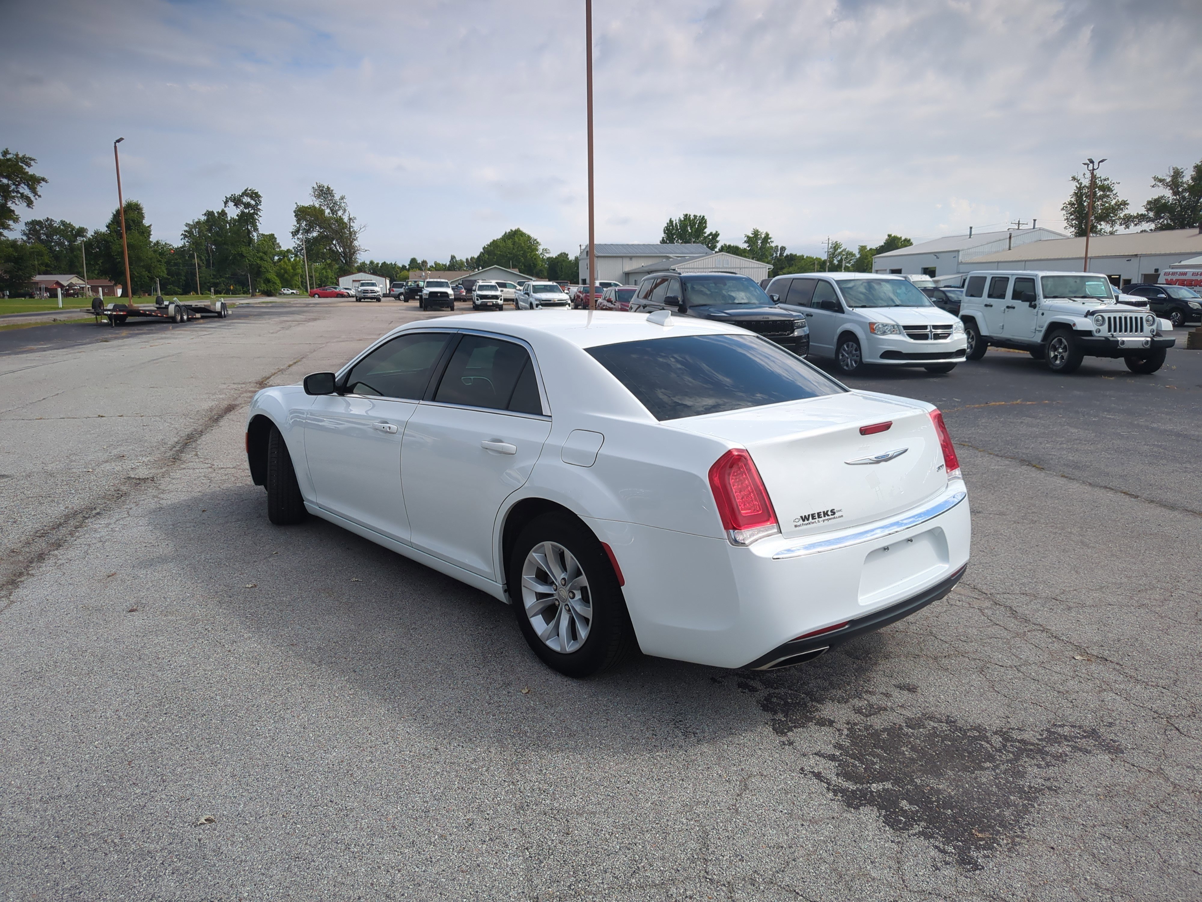 Used 2023 Chrysler 300 Touring image 5
