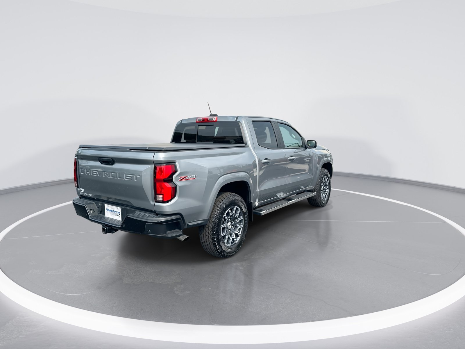 Used 2025 Chevrolet Colorado Z71 AWD/4WD image 9