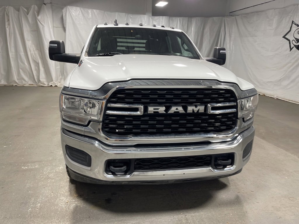 Used 2024 RAM 3500 SLT w/ Quick Order Package 2YG SLT image 2
