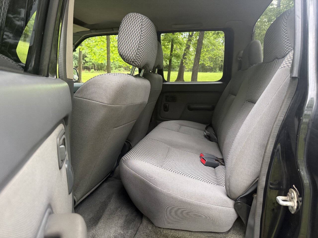 Used 2002 Nissan Frontier SE AWD/4WD image 60