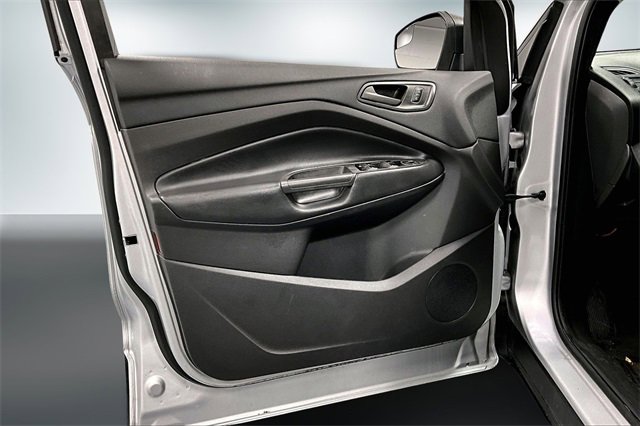 Used 2019 Ford Escape S image 19