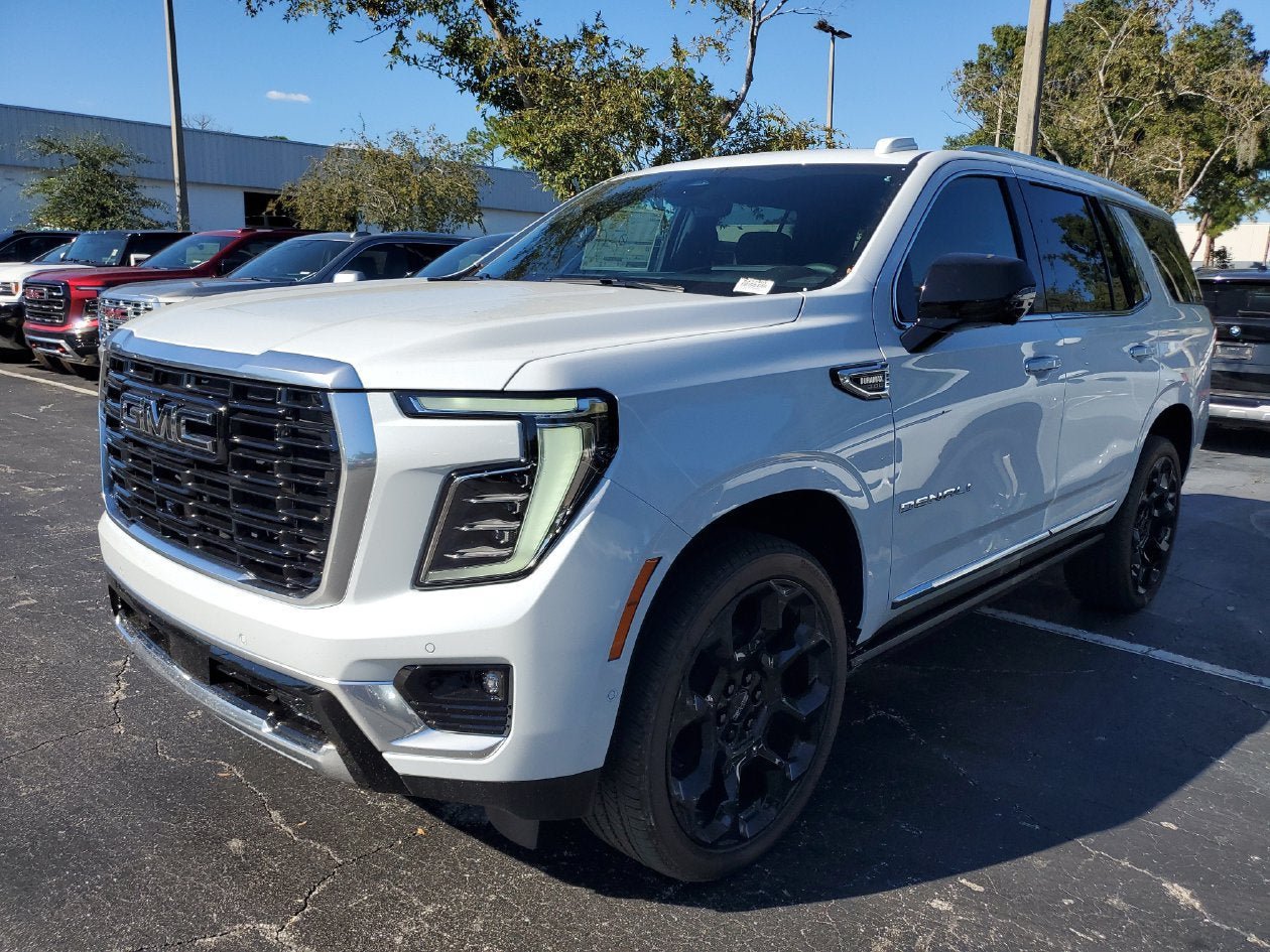 New 2026 GMC Yukon Denali w/ Denali Reserve Package AWD/4WD image 3