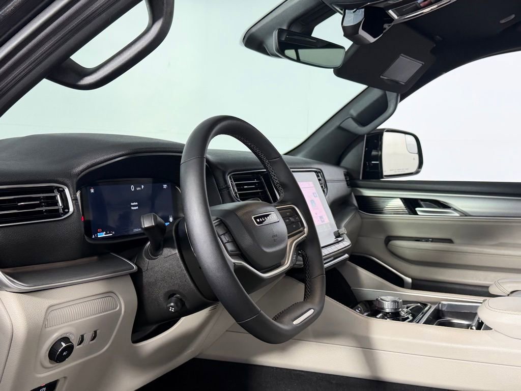 Certified 2025 Jeep Wagoneer 4WD image 21