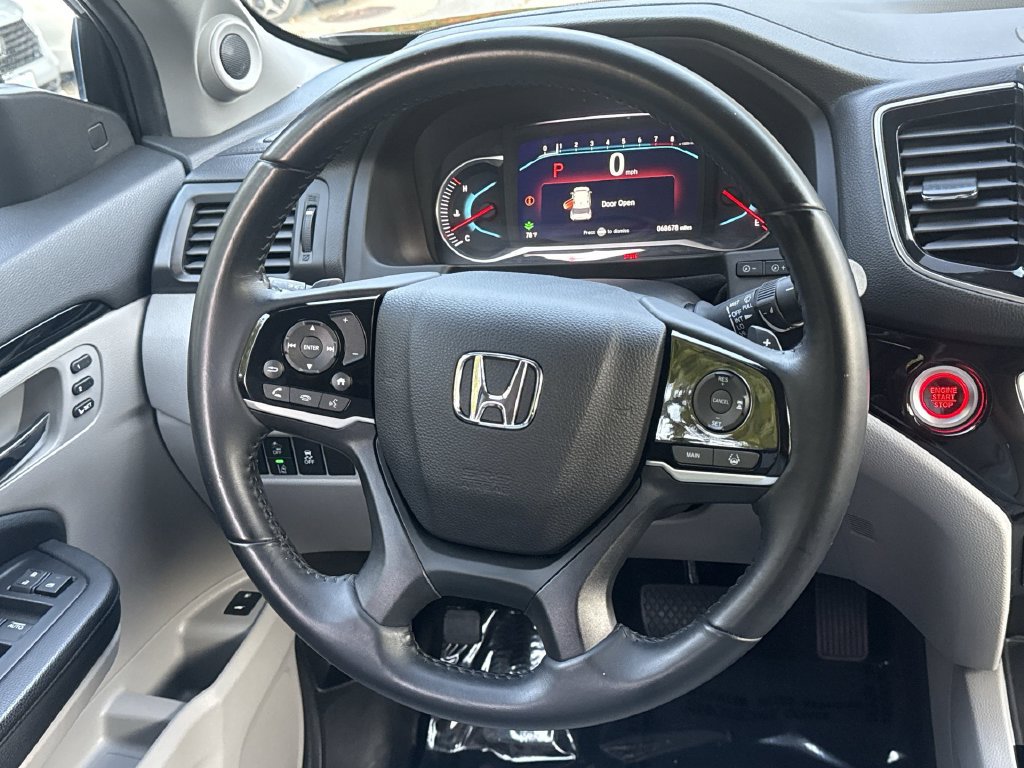 Used 2019 Honda Pilot Touring image 11