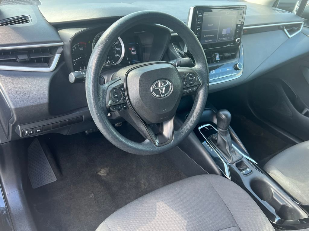 Used 2021 Toyota Corolla LE FWD image 16