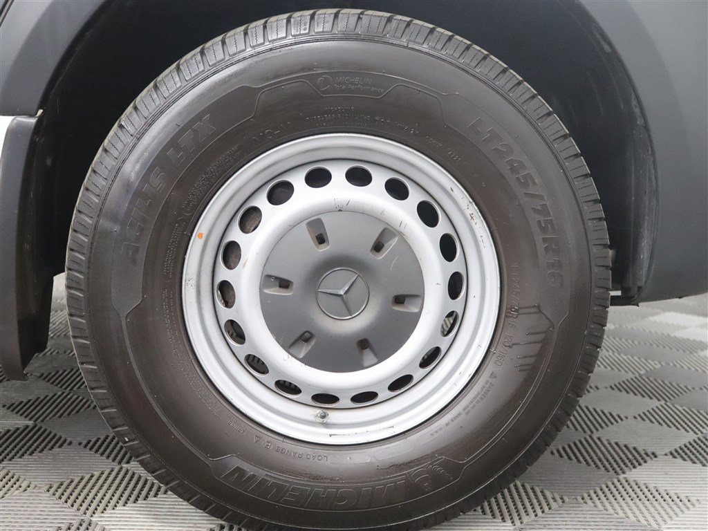 Used 2022 Mercedes-Benz Sprinter 1500 image 19