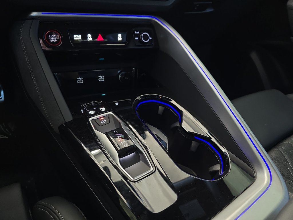 New 2026 Audi SQ5 Premium Plus AWD/4WD image 22