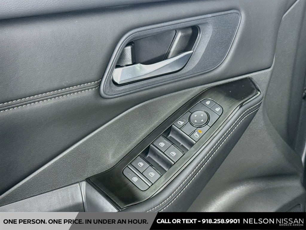 New 2026 Nissan Rogue Dark Armor FWD image 17
