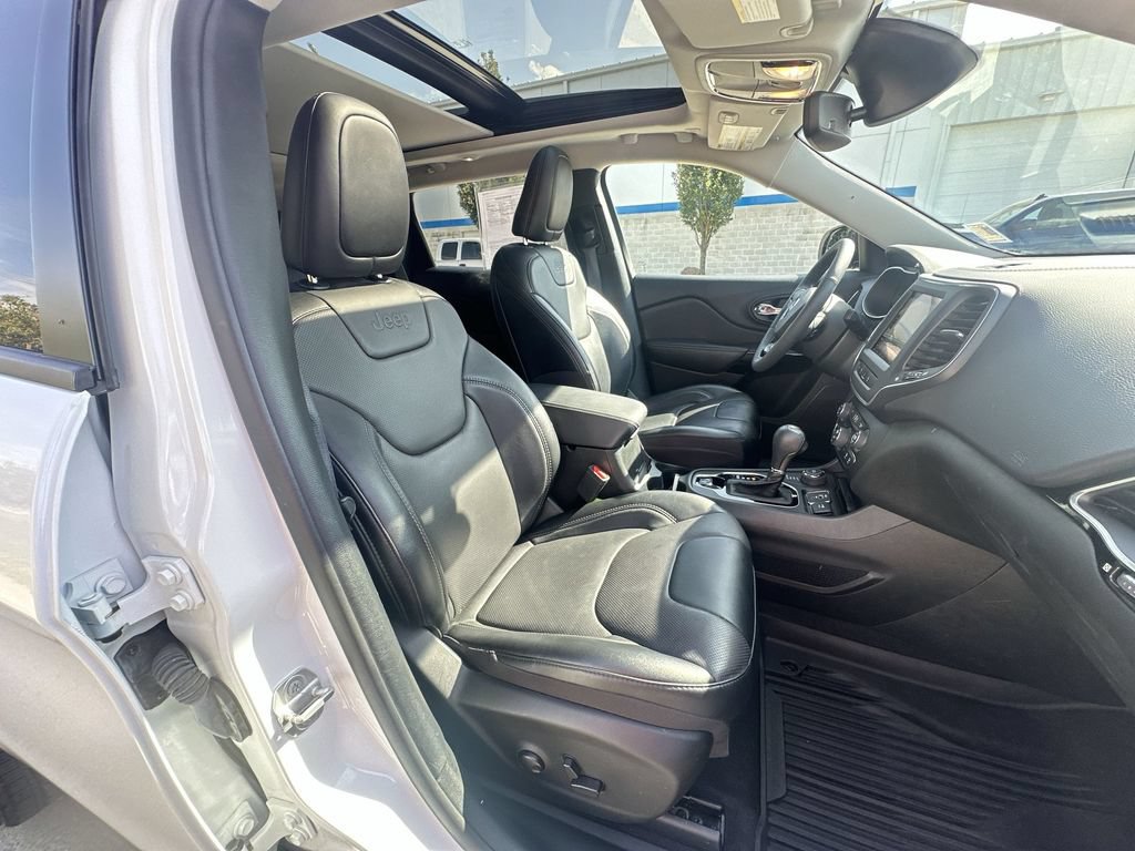 Used 2023 Jeep Cherokee Altitude Lux w/ Lux Elite Package AWD/4WD image 29