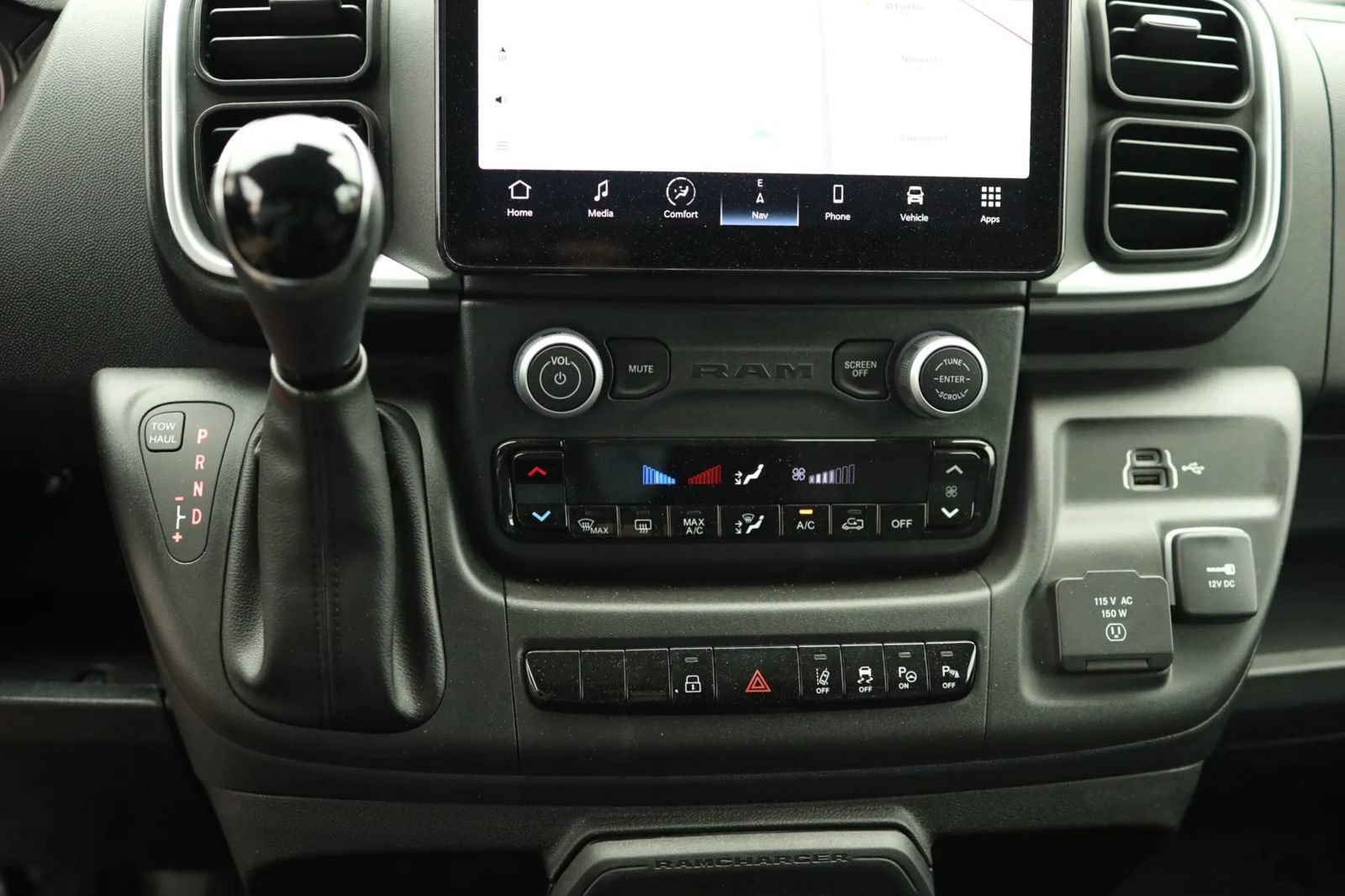 Used 2024 RAM ProMaster 3500 w/ Leather Interior Group FWD image 24