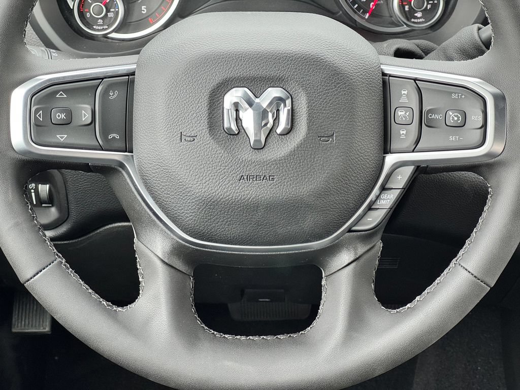 New 2026 RAM 3500 Big Horn AWD/4WD image 18