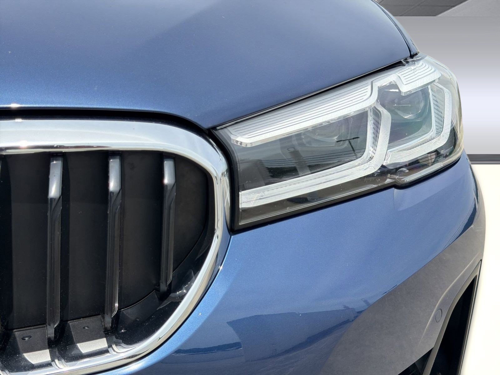 Certified 2023 BMW 540i w/ Executive Package RWD image 11