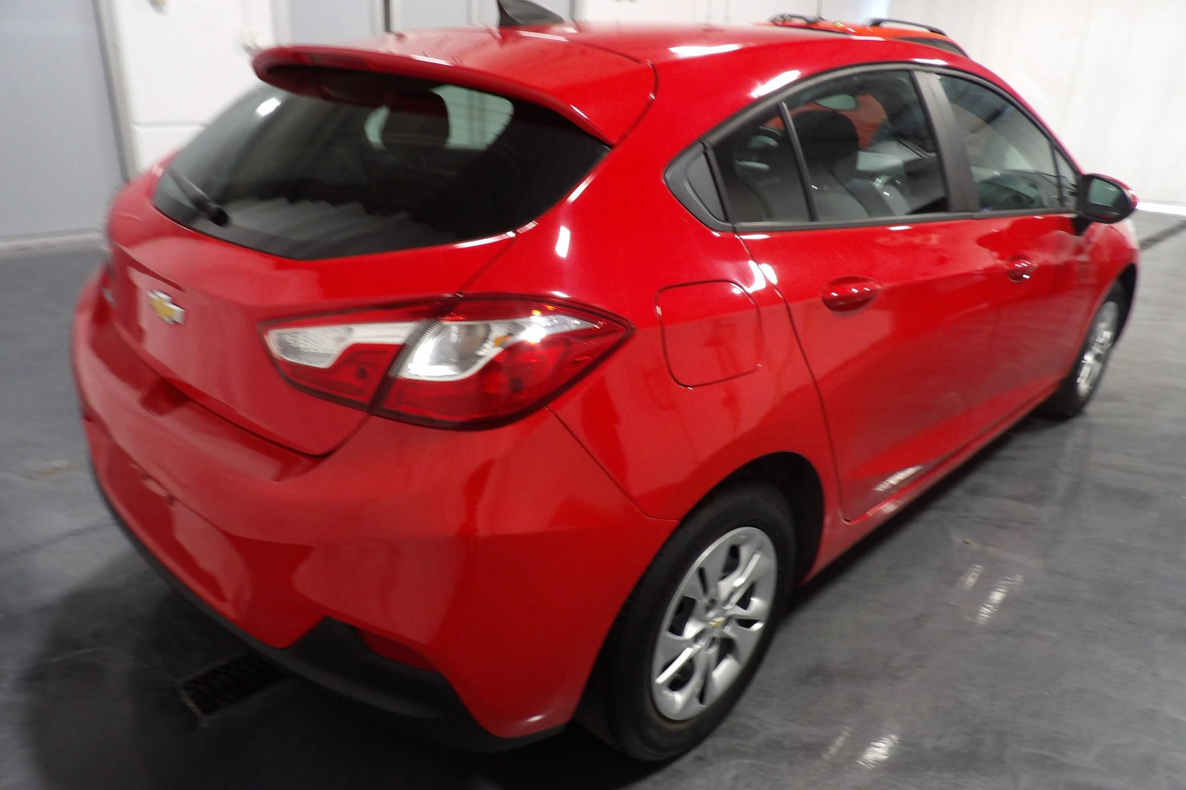 Used 2019 Chevrolet Cruze LS FWD image 4