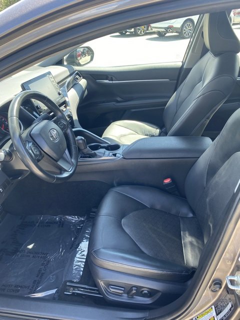 Used 2023 Toyota Camry XSE image 11