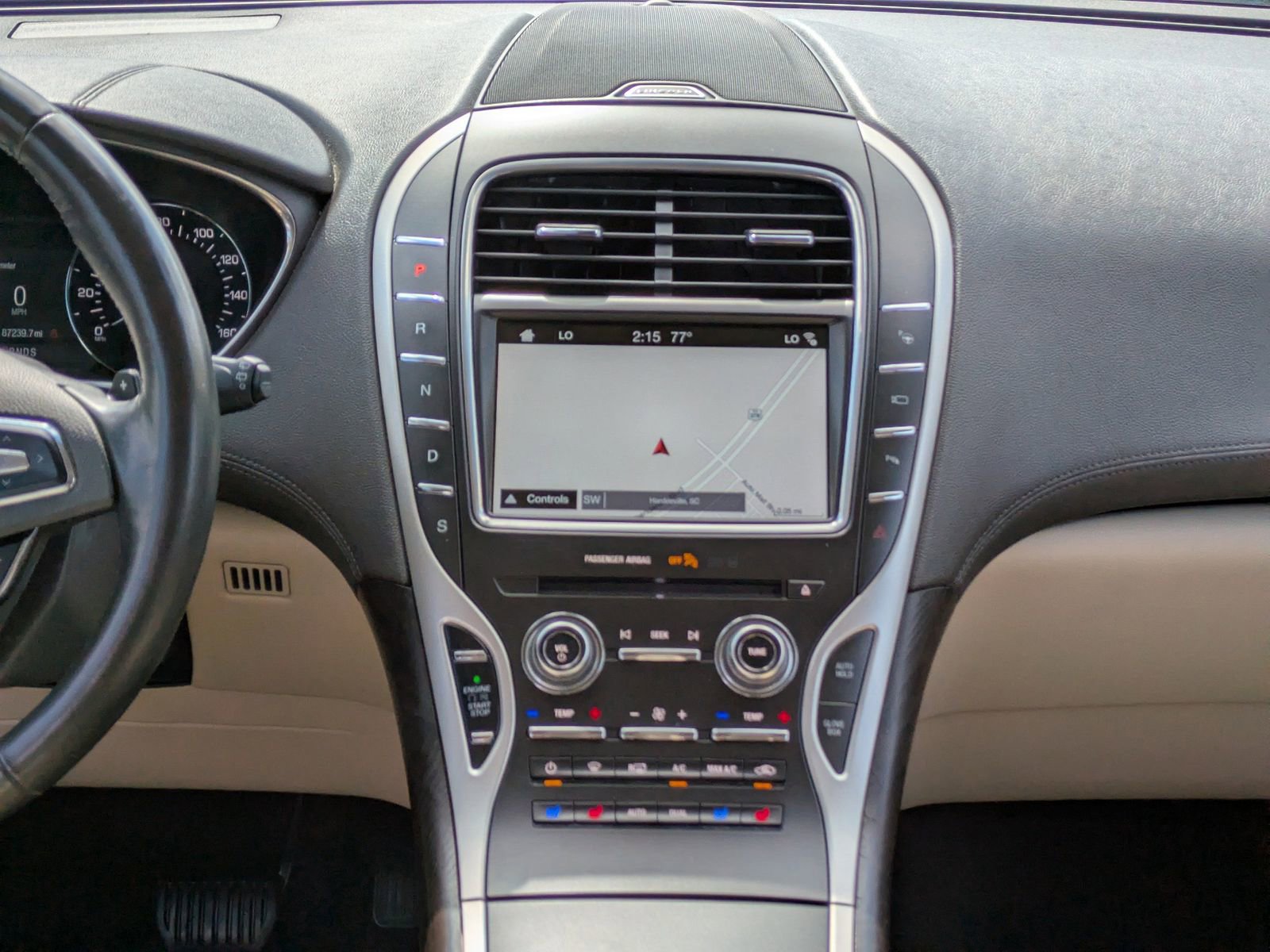 Used 2018 Lincoln MKX Reserve w/ Driver Assistance Package image 21