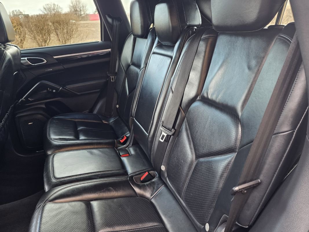 Used 2012 Porsche Cayenne S image 27