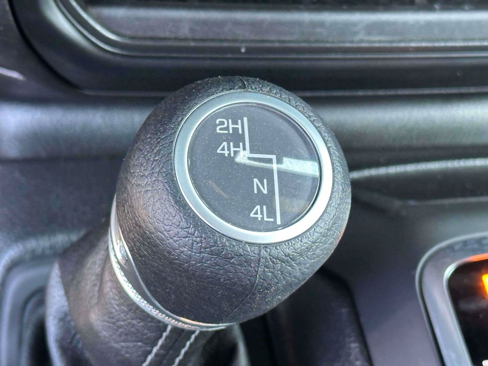 Used 2025 Jeep Wrangler Sport AWD/4WD image 21