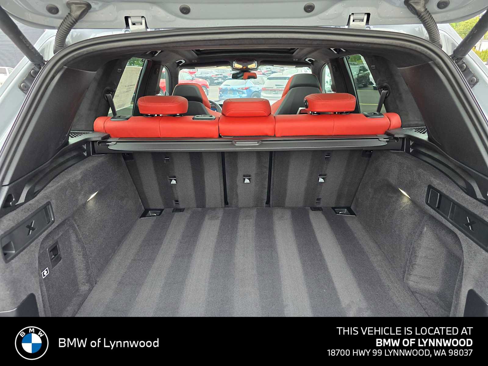 New 2025 BMW X5 M Competition w/ Executive Package AWD/4WD image 16