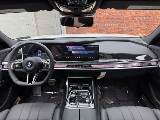 New 2026 BMW 760i xDrive image 12