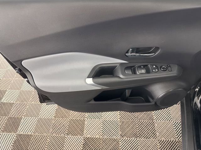 Used 2024 Nissan Kicks SR w/ SR Premium Package image 23