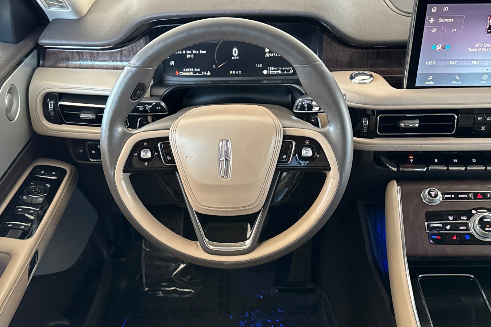 Used 2022 Lincoln Aviator Reserve w/ Equipment Group 201A image 13