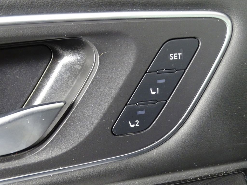 Used 2021 Nissan Rogue SL image 19