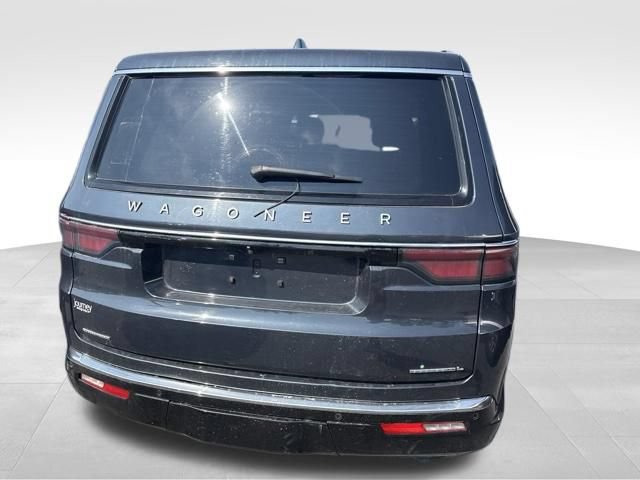 Used 2023 Jeep Wagoneer L Series III w/ Premium Group I AWD/4WD image 13