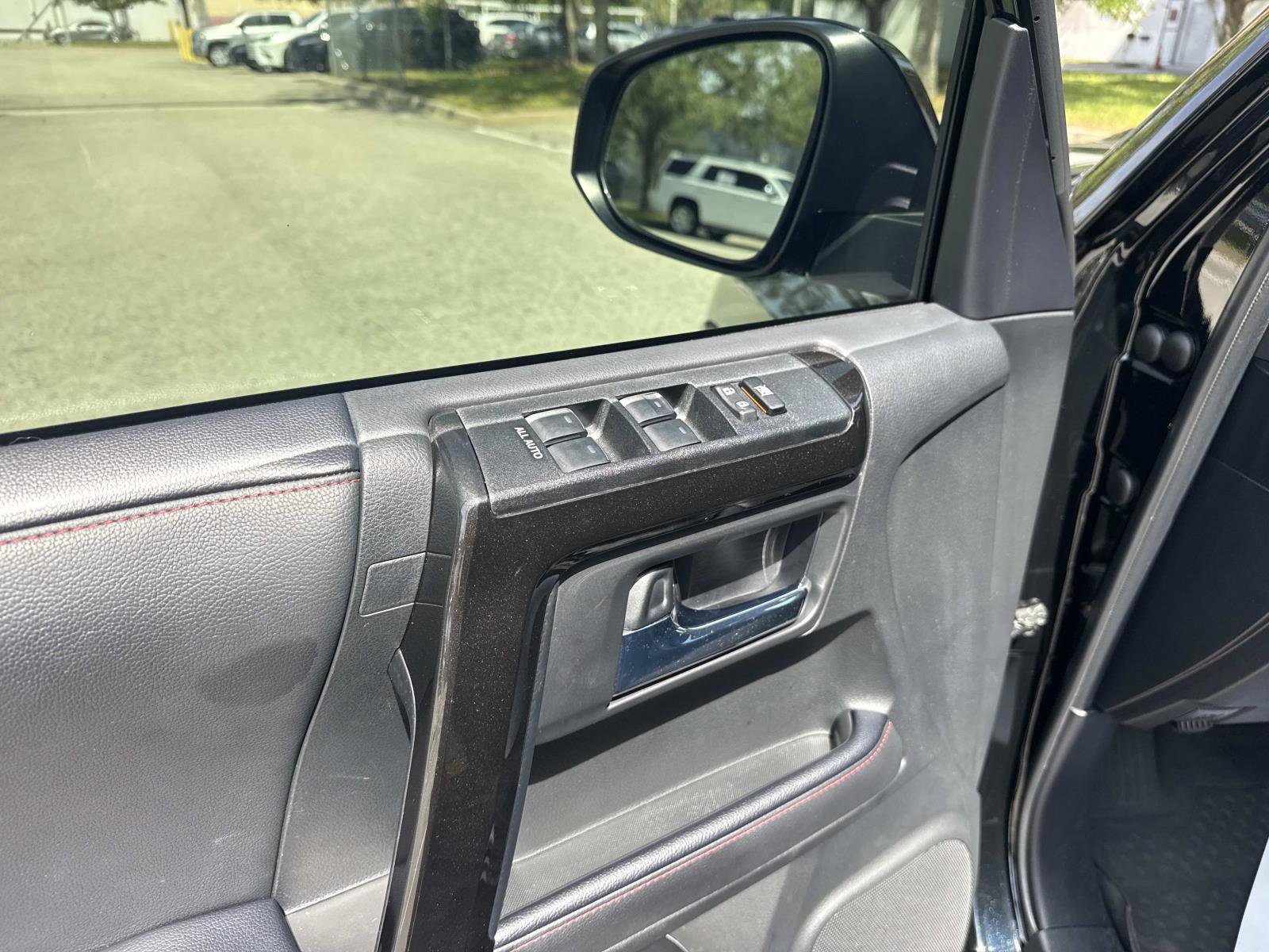 Used 2023 Toyota 4Runner TRD Off-Road Premium w/ Moonroof Package AWD/4WD image 19
