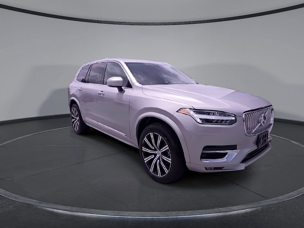 Certified 2025 Volvo XC90 B5 Core AWD/4WD image 2