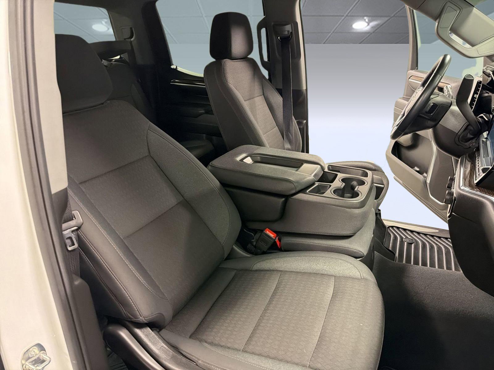 Certified 2024 Chevrolet Silverado 1500 LT image 31